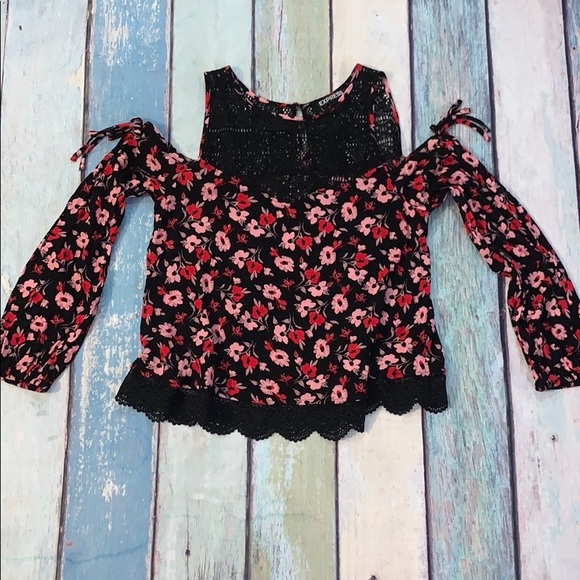 ❄️Express off the shoulder top - Picture 1 of 5
